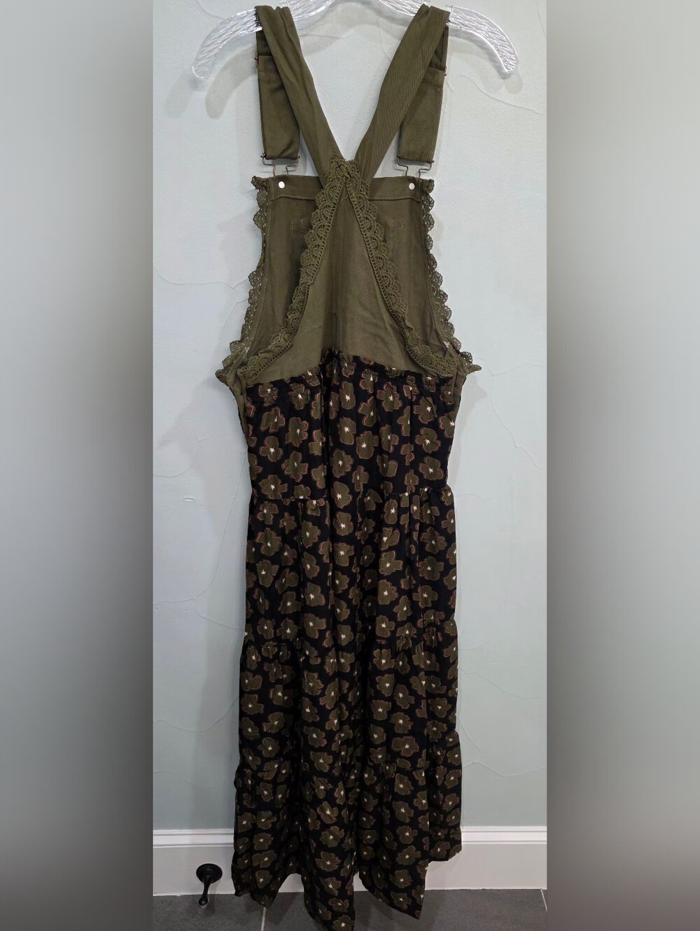 eesome Olive Floral Printed Scalloped Lace Trim Tiered Wide-Leg Jumpsuit - Picture 7 of 10